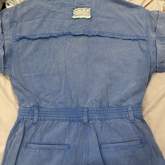 POL Vintage Blue Denim Button-Up Romper with White Lace Details - Picture 7 of 7